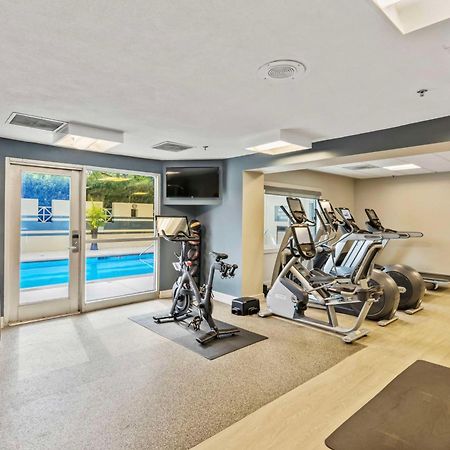 Doubletree By Hilton Charlotte Uptown Hotell Exteriör bild