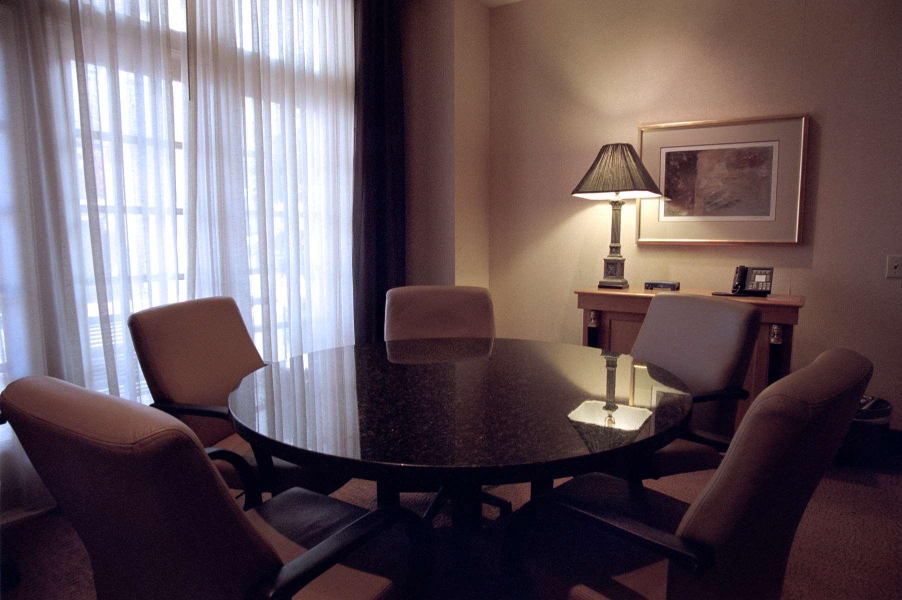 Doubletree By Hilton Charlotte Uptown Hotell Exteriör bild