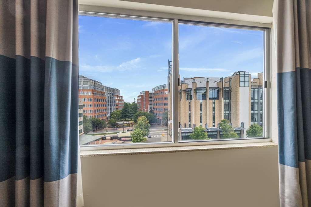 Doubletree By Hilton Charlotte Uptown Hotell Rum bild