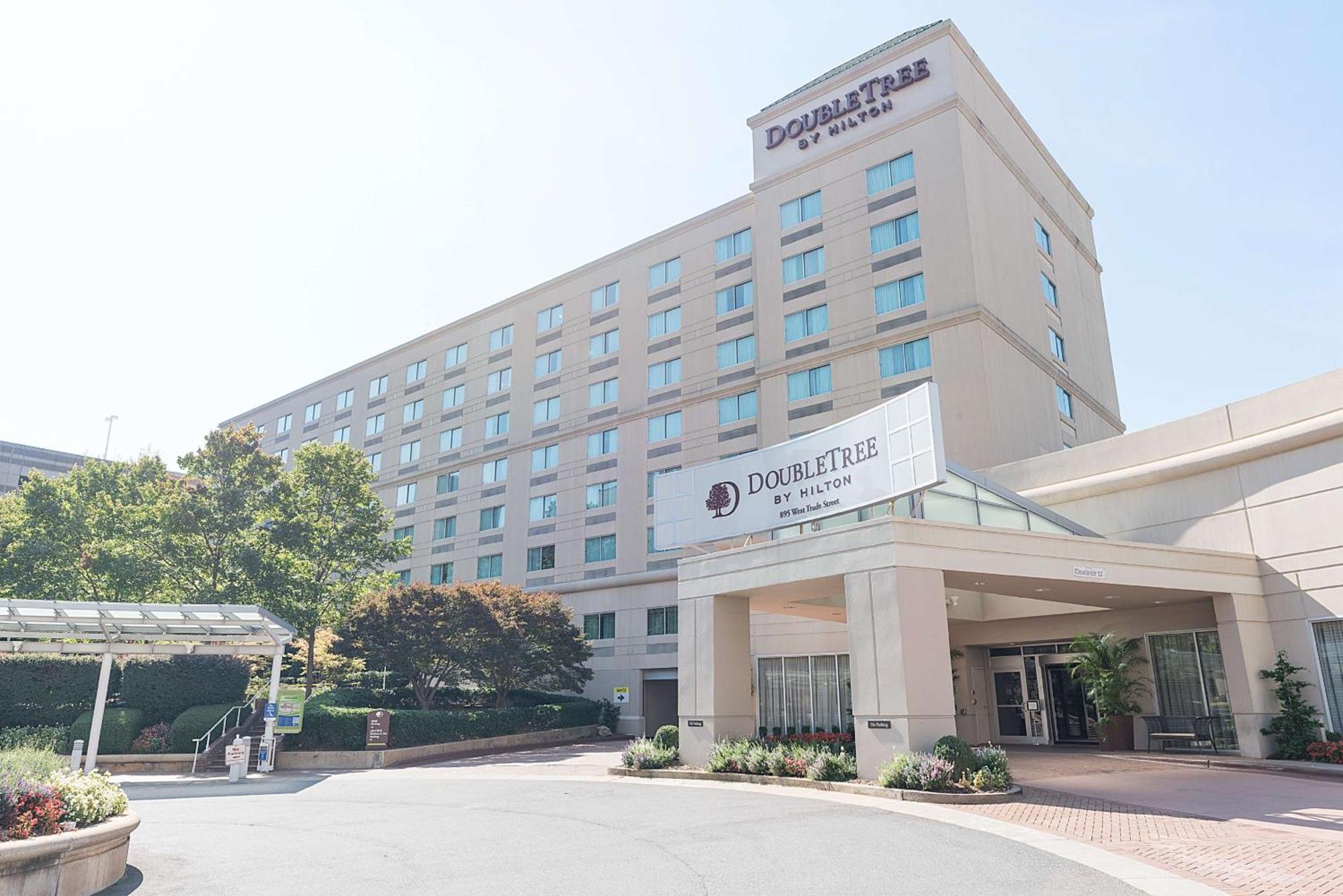 Doubletree By Hilton Charlotte Uptown Hotell Exteriör bild