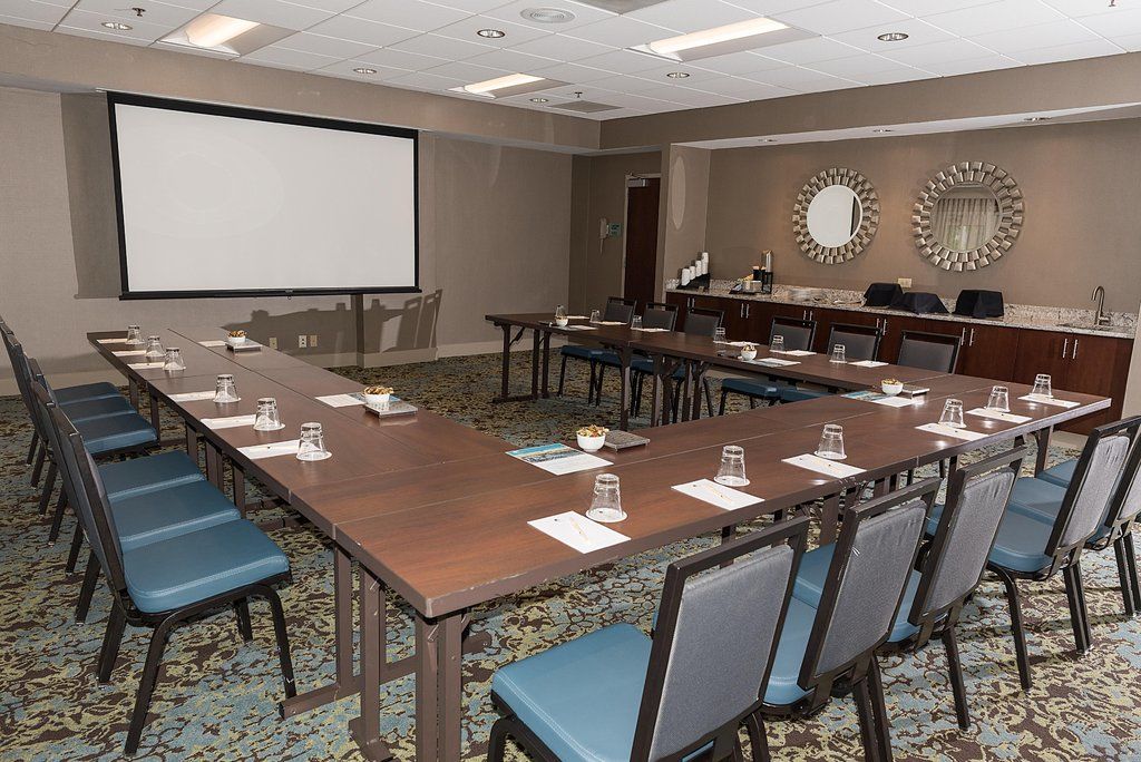 Doubletree By Hilton Charlotte Uptown Hotell Exteriör bild